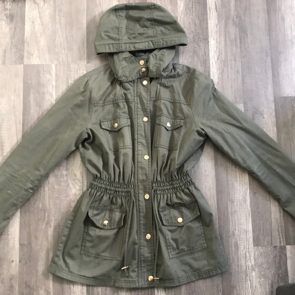 Army Green Mason Anorak Jacket. Medium.